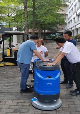 潔臣士洗地機 關(guān)于深圳洗地機的應用范圍解析(圖1)