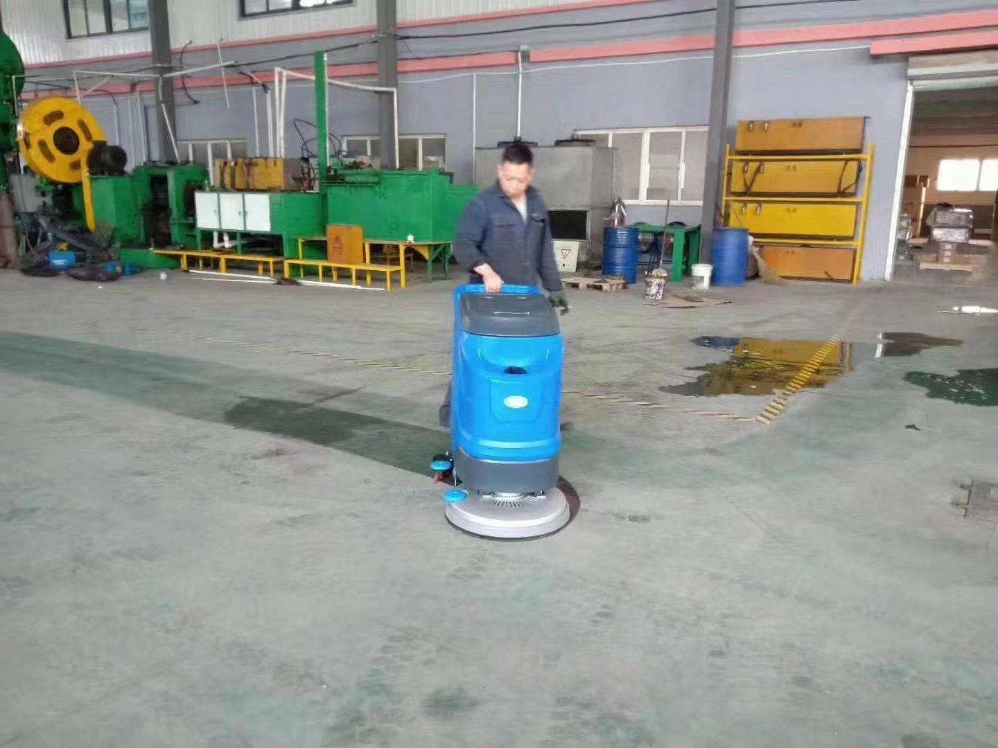 如何使用洗地機才能延長(cháng)洗地機的使用壽命(圖1)